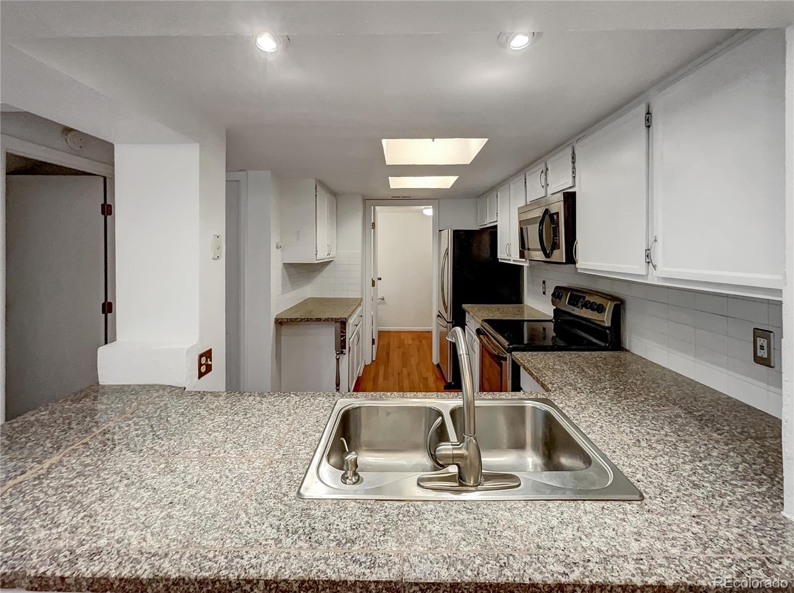 MLS Image #11 for 10490 w jewell avenue c,lakewood, Colorado