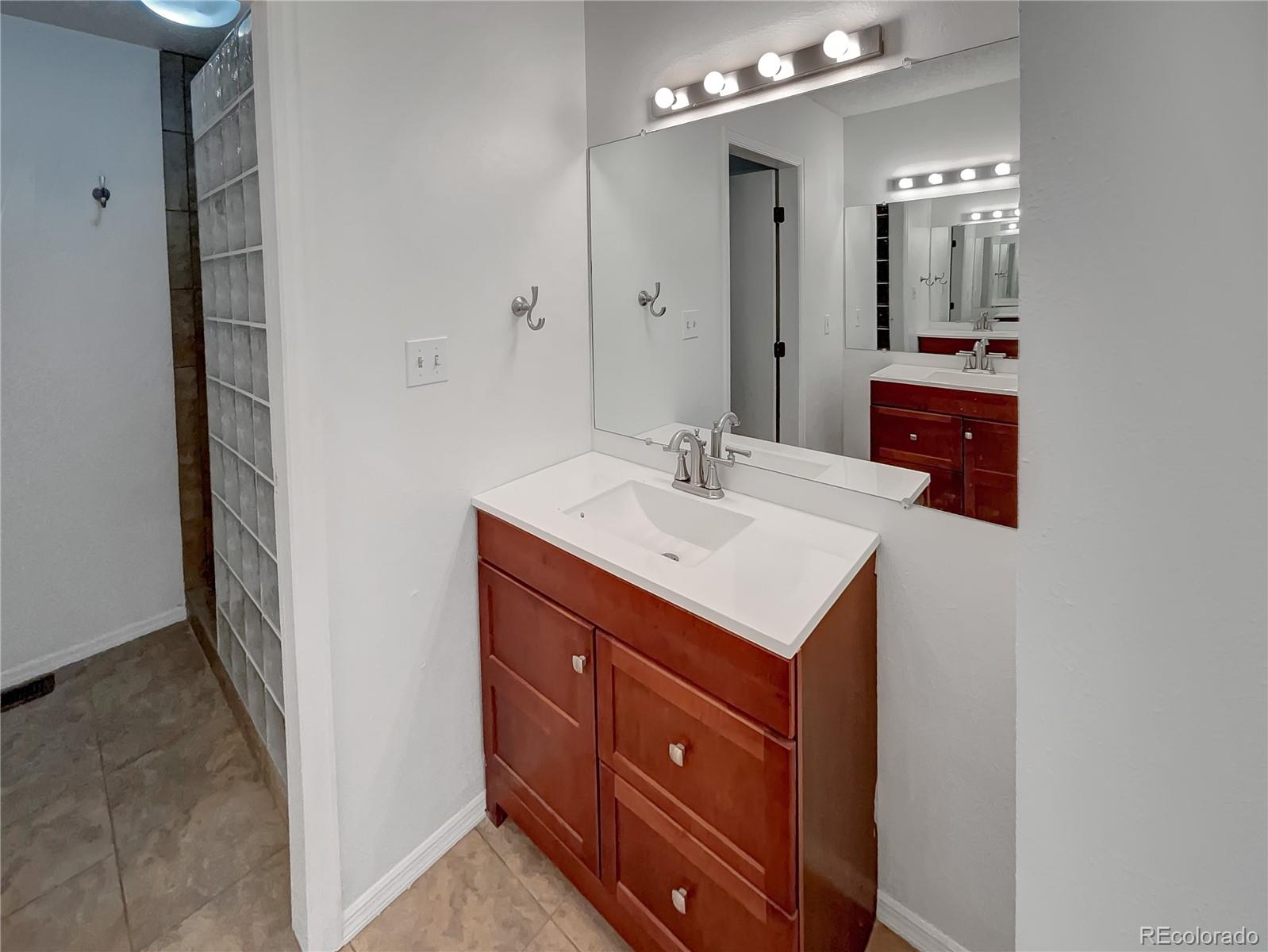 MLS Image #18 for 10490 w jewell avenue c,lakewood, Colorado
