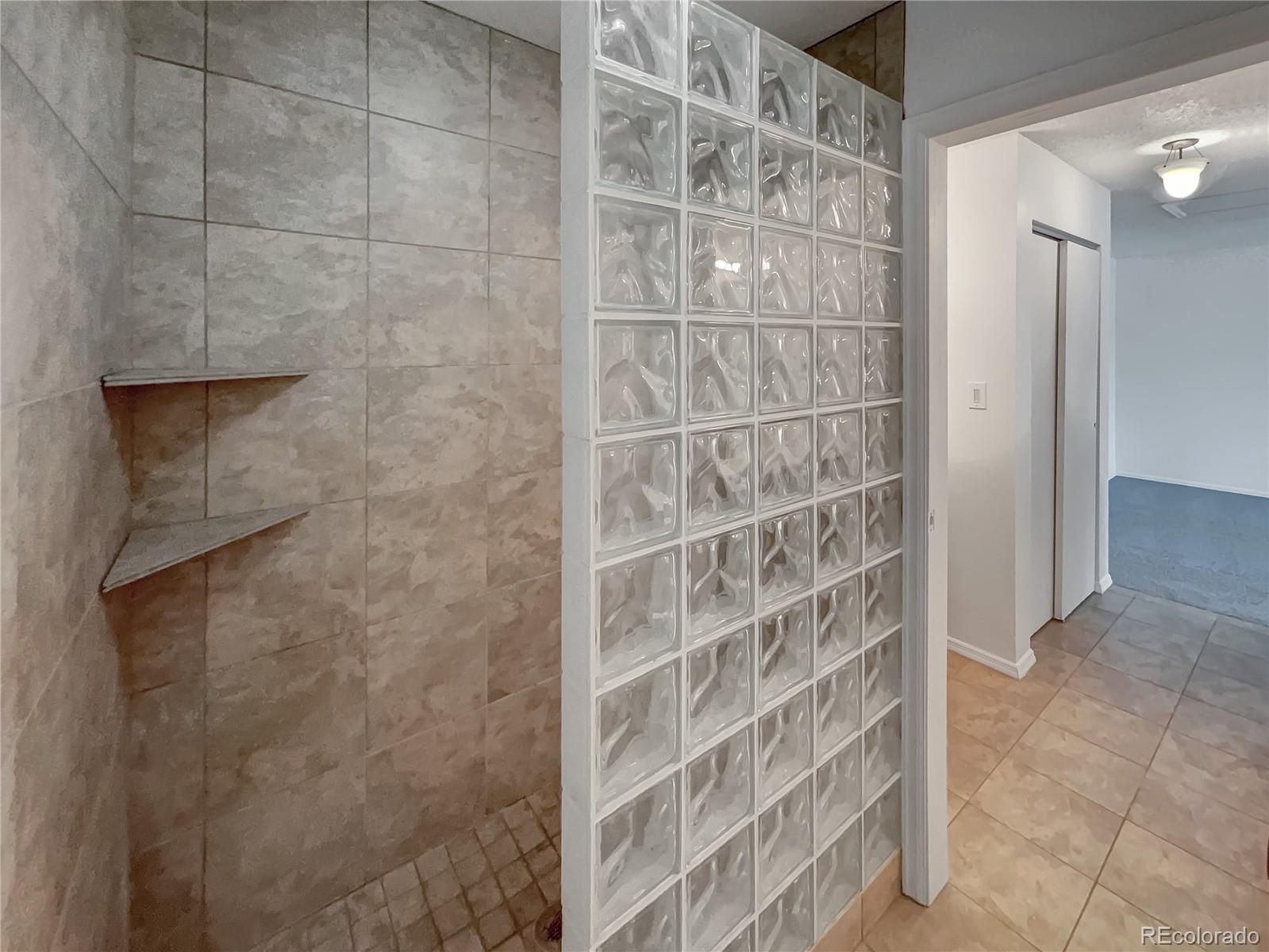 MLS Image #19 for 10490 w jewell avenue c,lakewood, Colorado