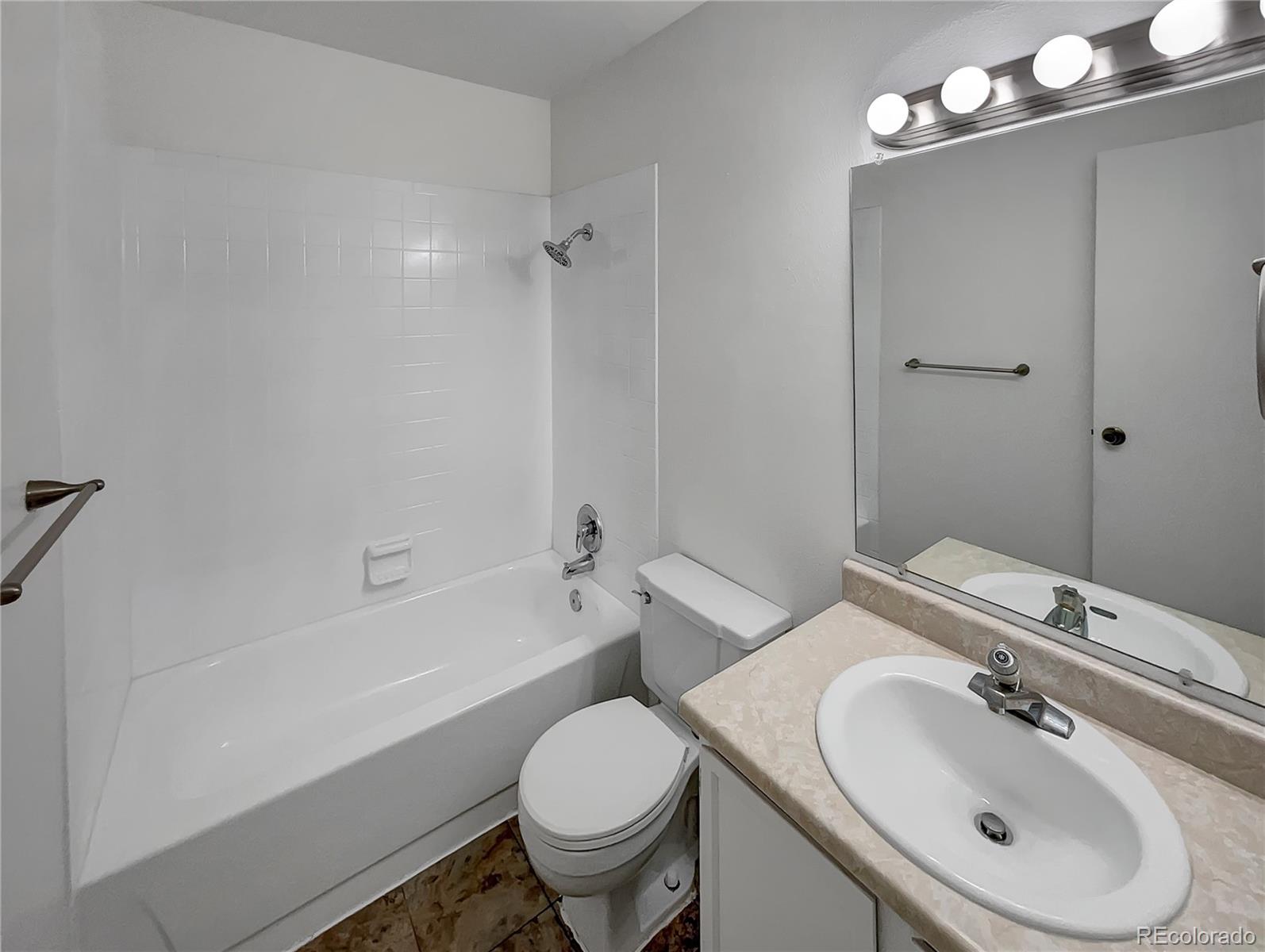 MLS Image #20 for 10490 w jewell avenue c,lakewood, Colorado