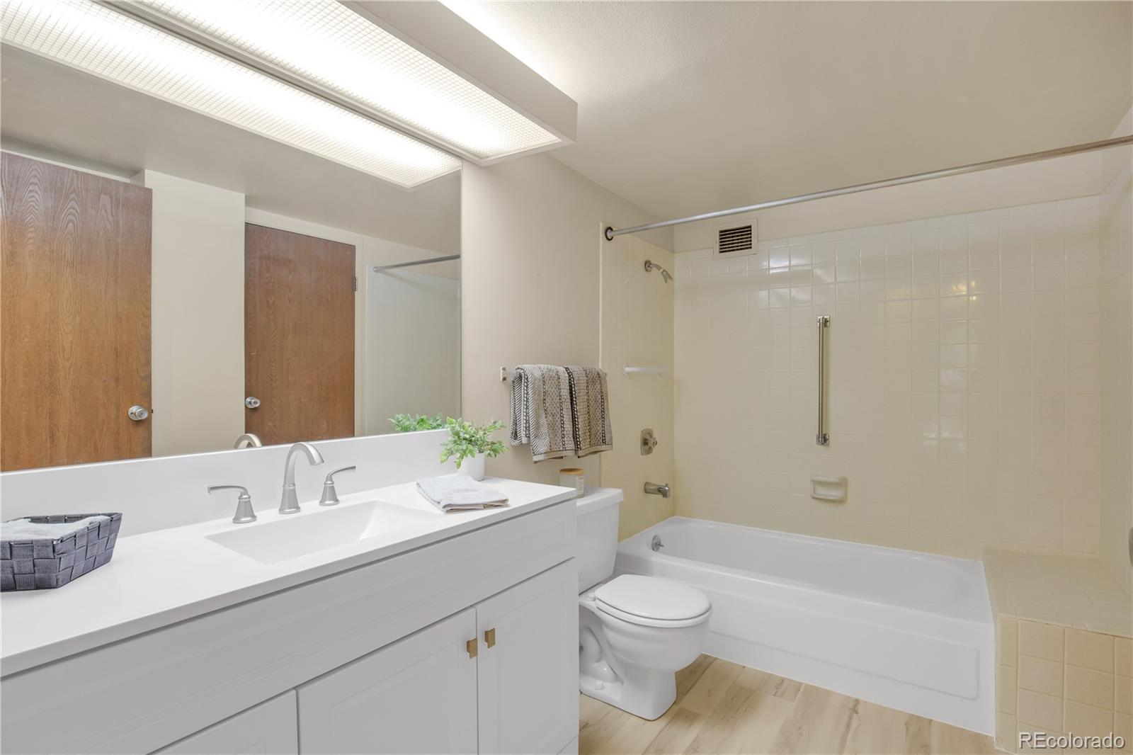 MLS Image #19 for 13691 e marina drive 208,aurora, Colorado