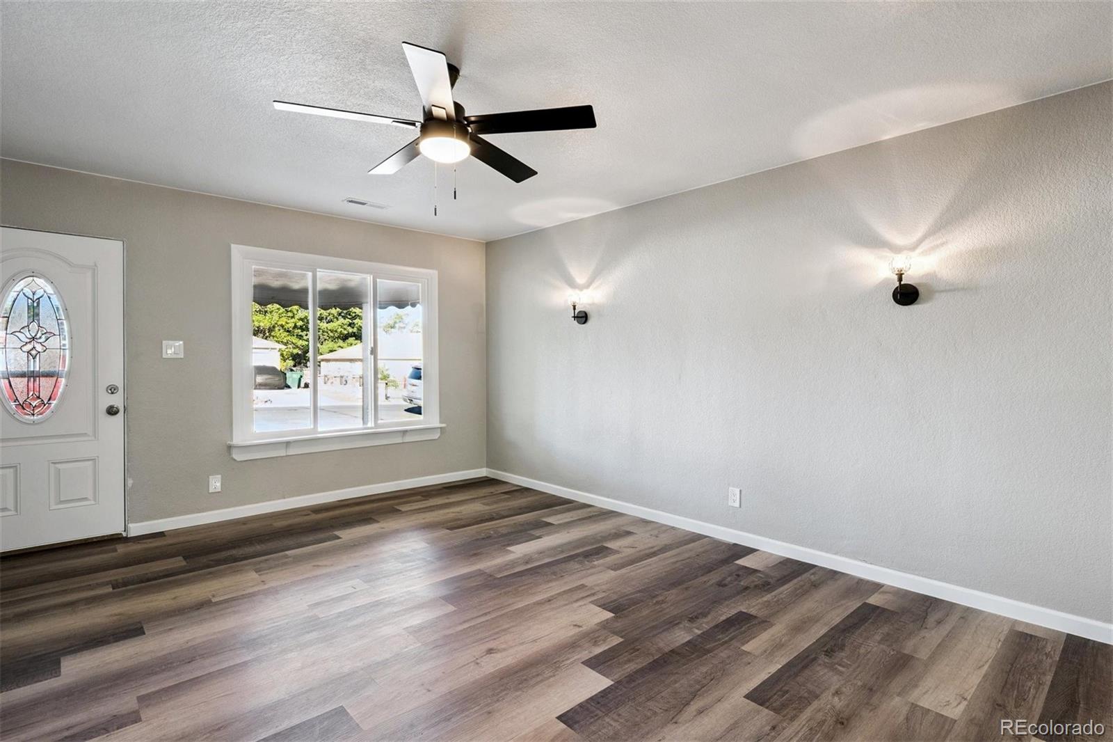 MLS Image #3 for 1130  quari street,aurora, Colorado