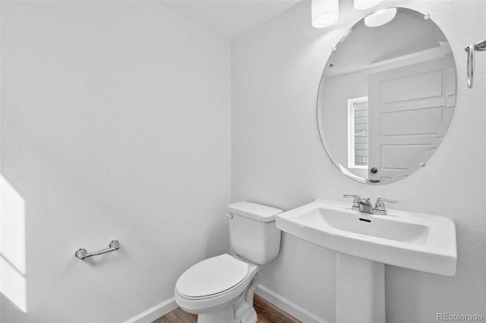 MLS Image #8 for 23752 e 33rd place,aurora, Colorado