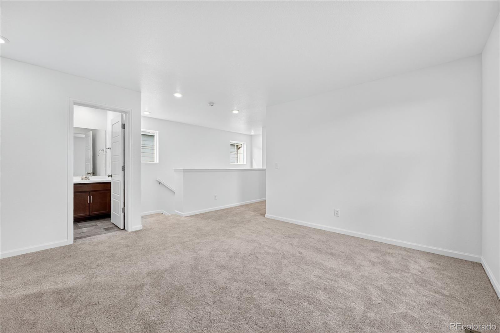MLS Image #9 for 23752 e 33rd place,aurora, Colorado