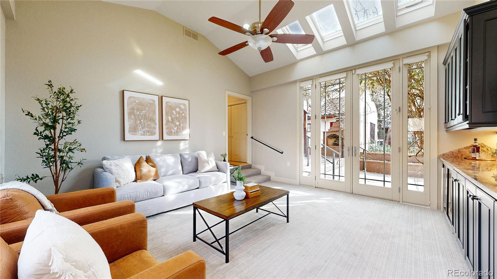 MLS Image #10 for 2319 s columbine street,denver, Colorado