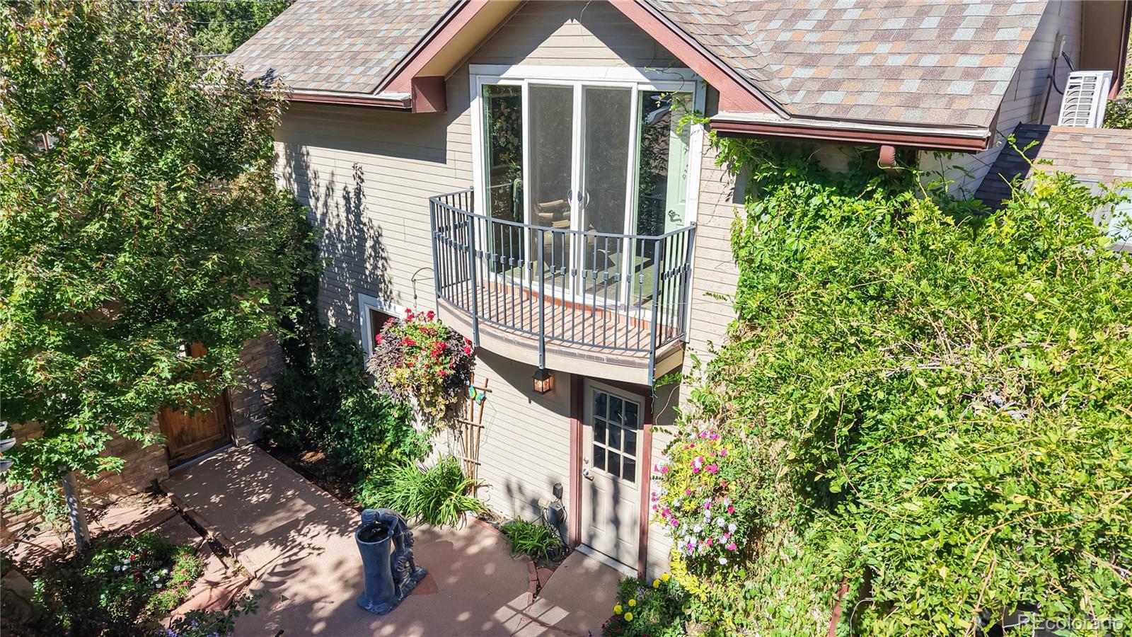 MLS Image #33 for 2319 s columbine street,denver, Colorado