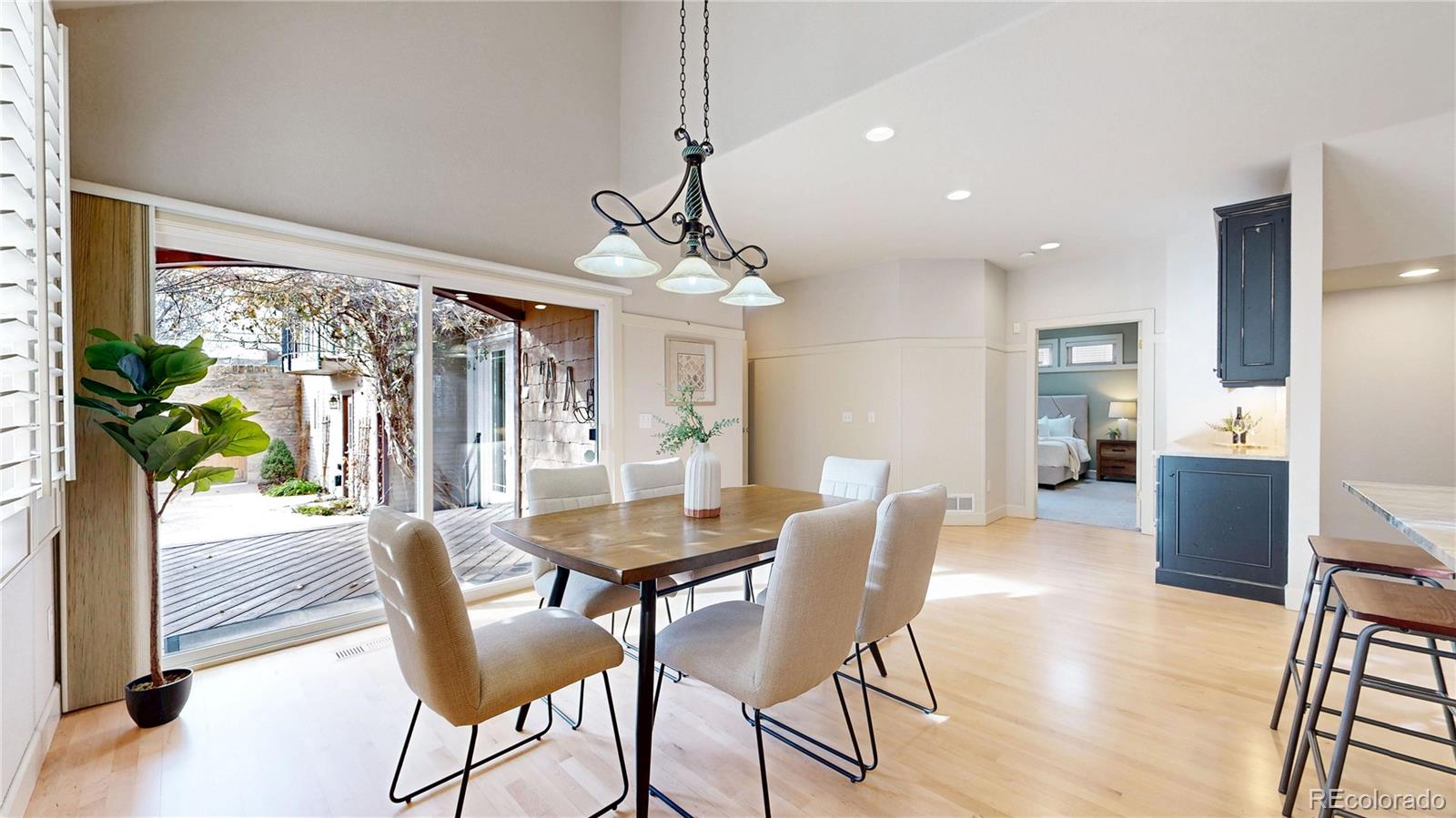 MLS Image #8 for 2319 s columbine street,denver, Colorado