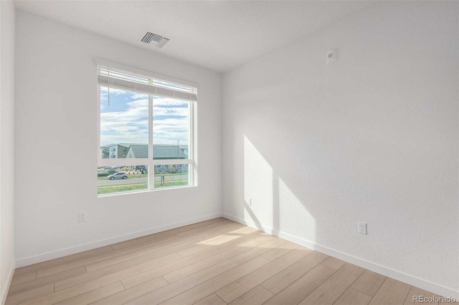 MLS Image #20 for 6153 n ceylon street 206,denver, Colorado
