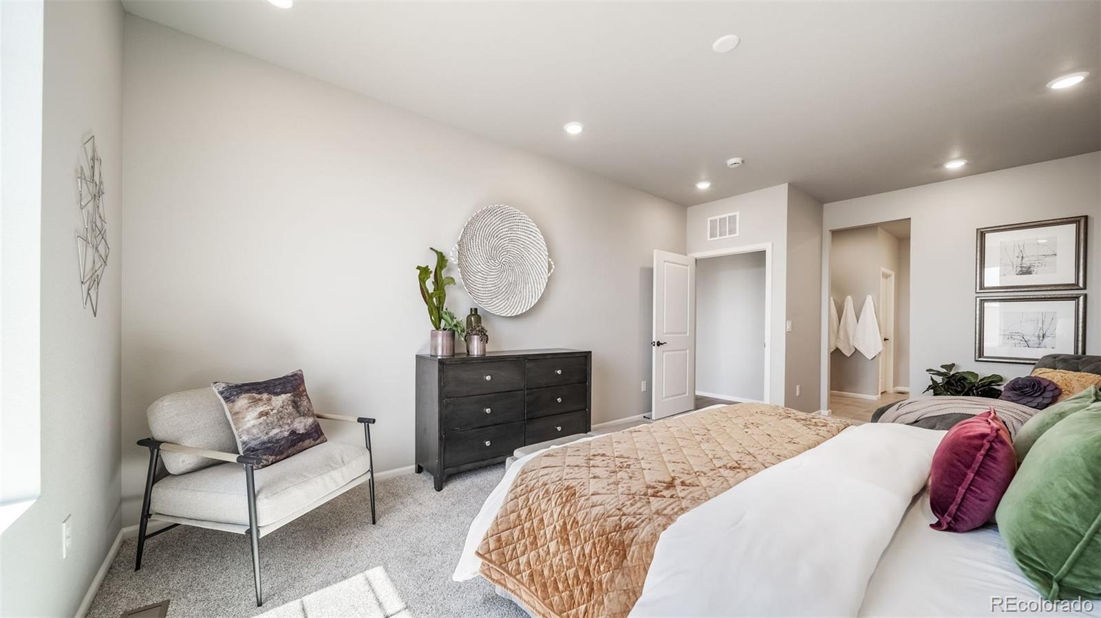 MLS Image #30 for 5036 n tempe street,aurora, Colorado
