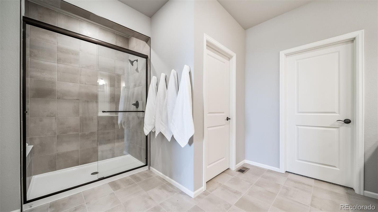 MLS Image #33 for 5036 n tempe street,aurora, Colorado