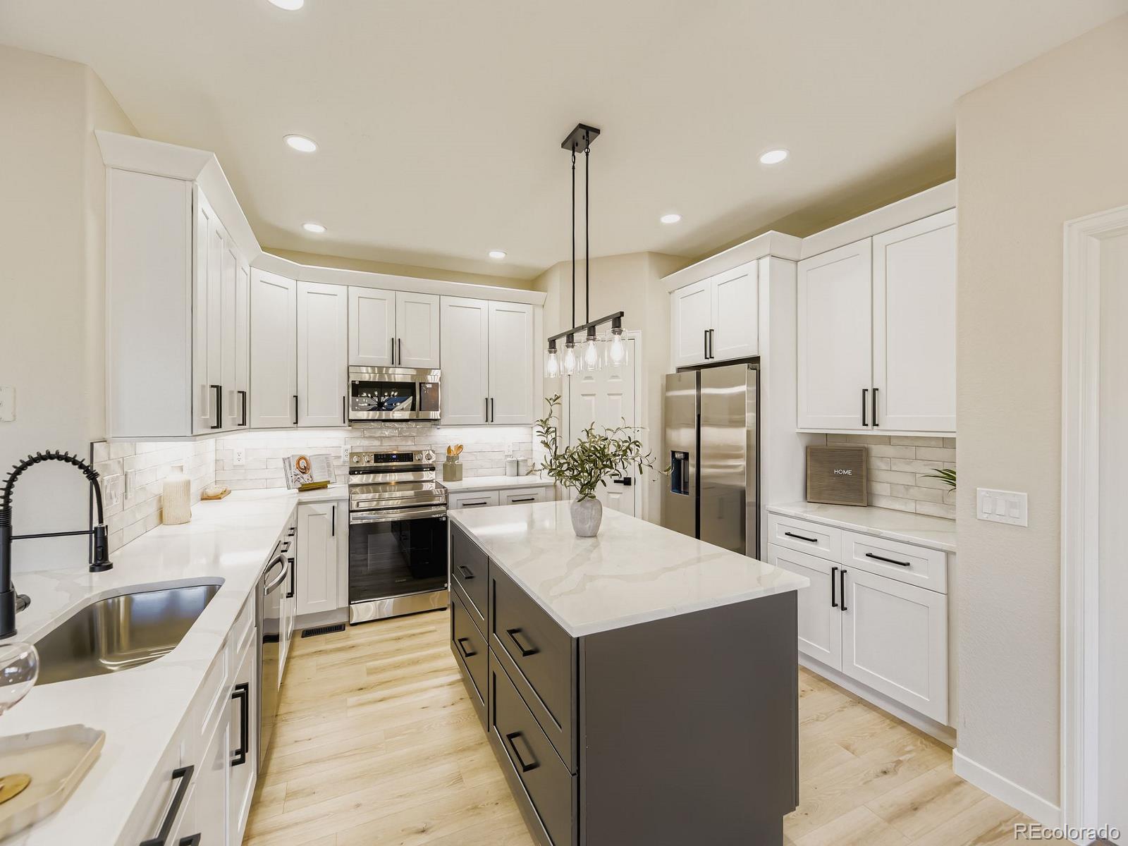 MLS Image #4 for 22967 e mineral place,aurora, Colorado