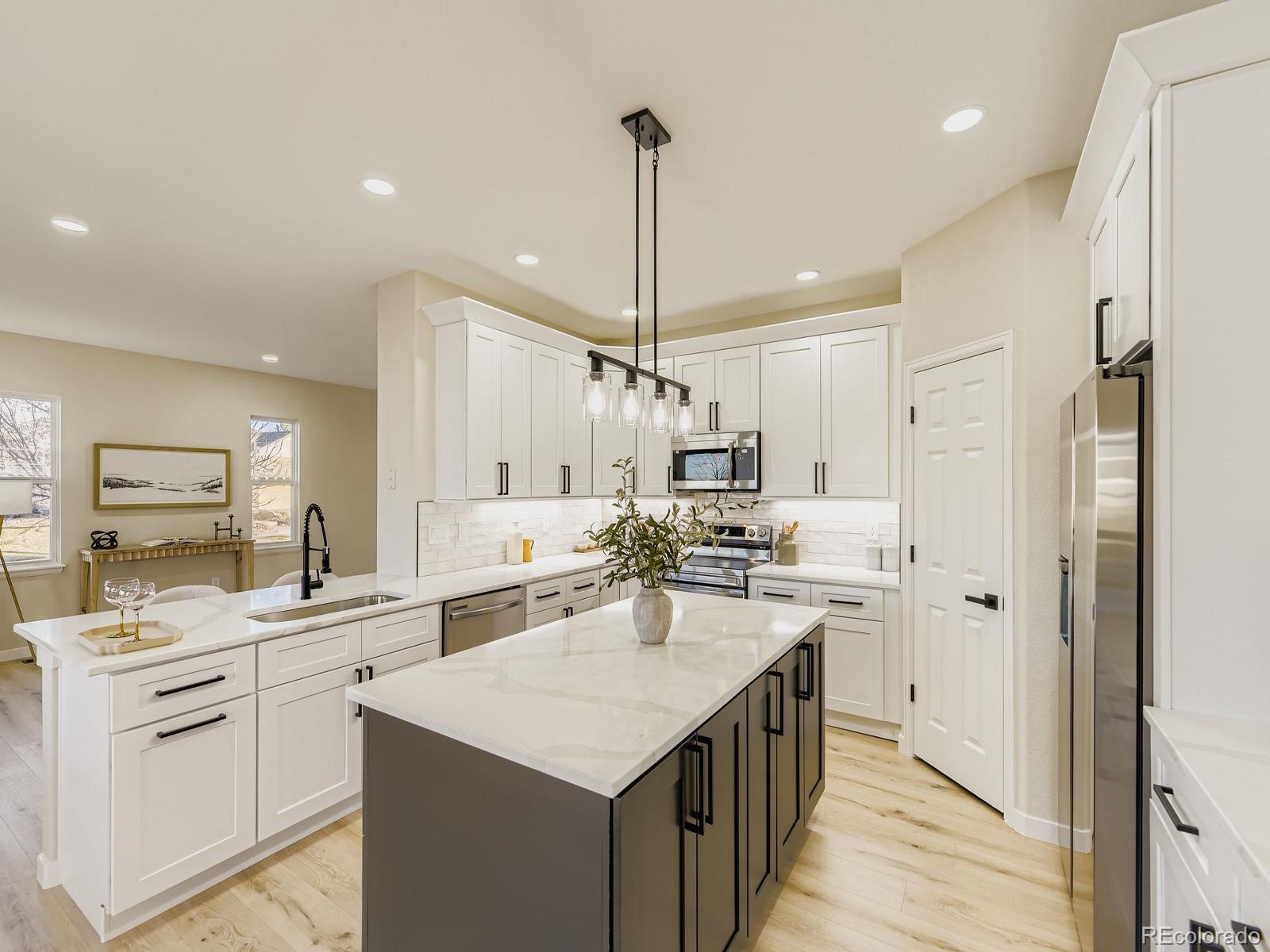 MLS Image #5 for 22967 e mineral place,aurora, Colorado