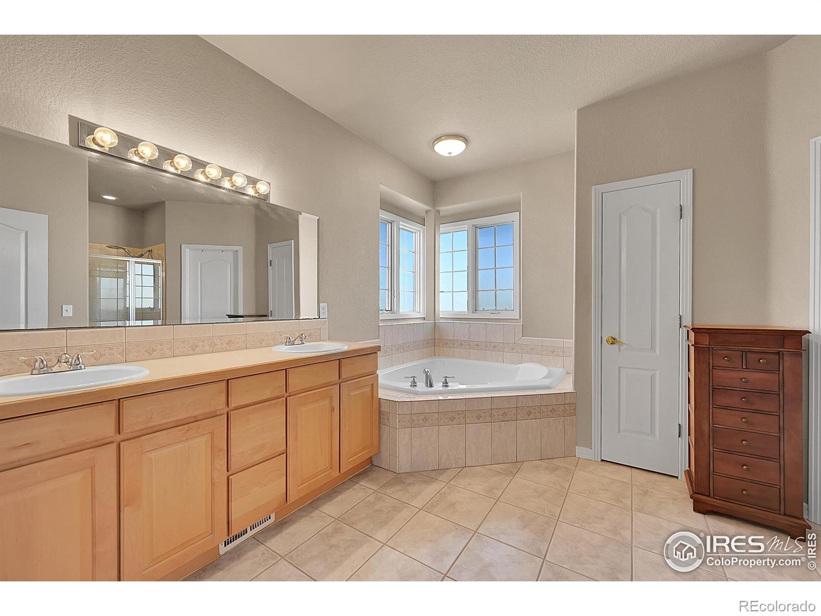 MLS Image #18 for 22990  county road 30 ,hudson, Colorado