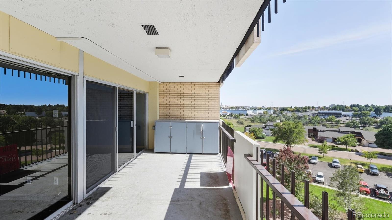 MLS Image #10 for 411  lakewood circle b709,colorado springs, Colorado