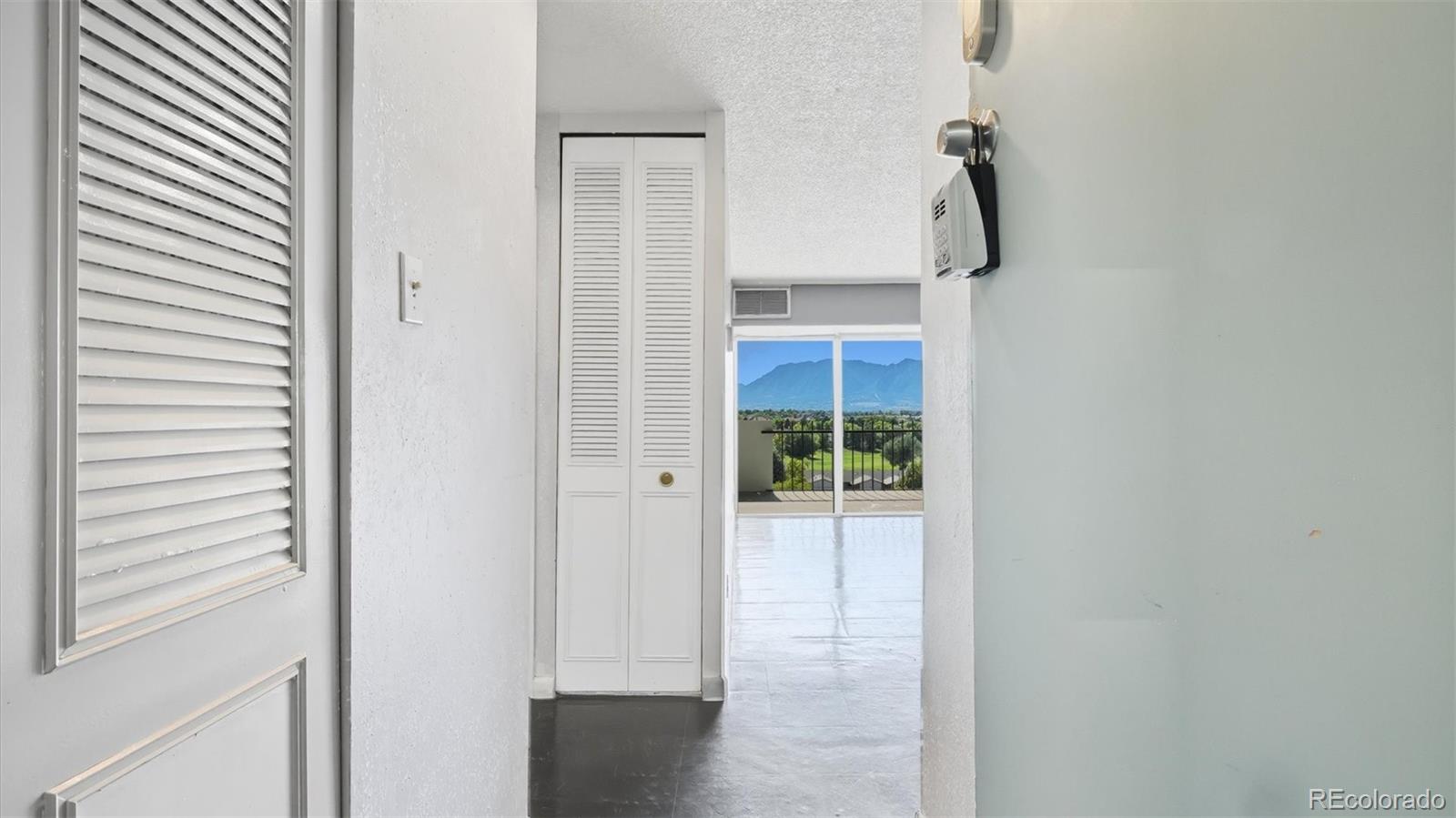 MLS Image #16 for 411  lakewood circle b709,colorado springs, Colorado