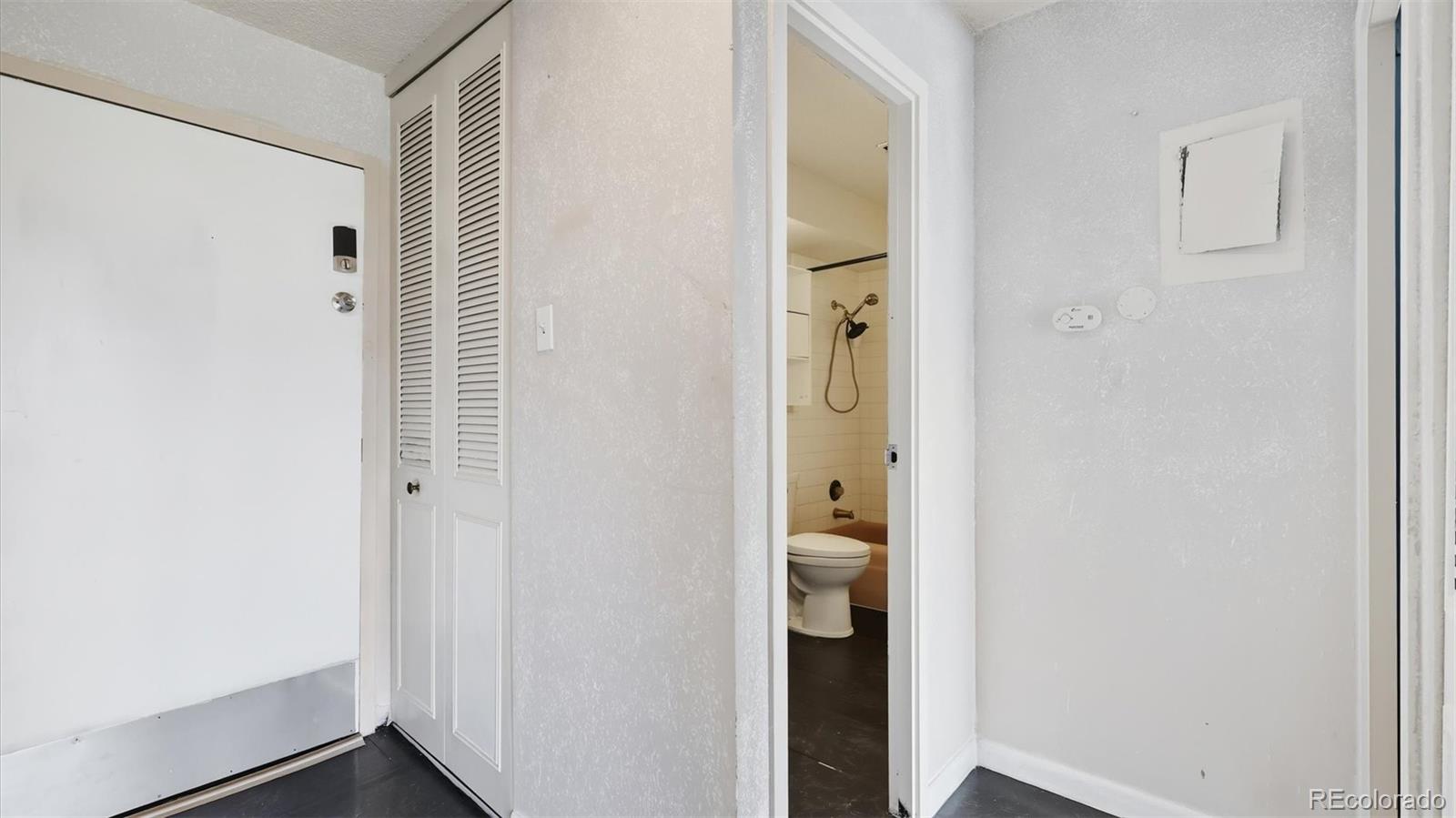 MLS Image #17 for 411  lakewood circle b709,colorado springs, Colorado