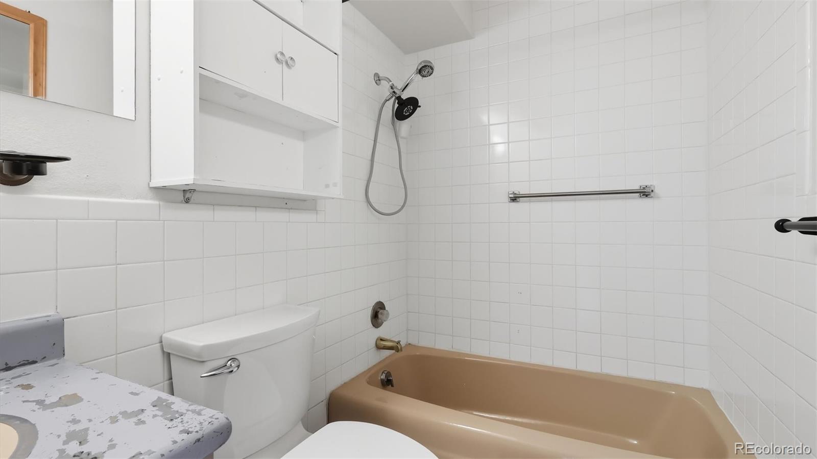 MLS Image #20 for 411  lakewood circle b709,colorado springs, Colorado