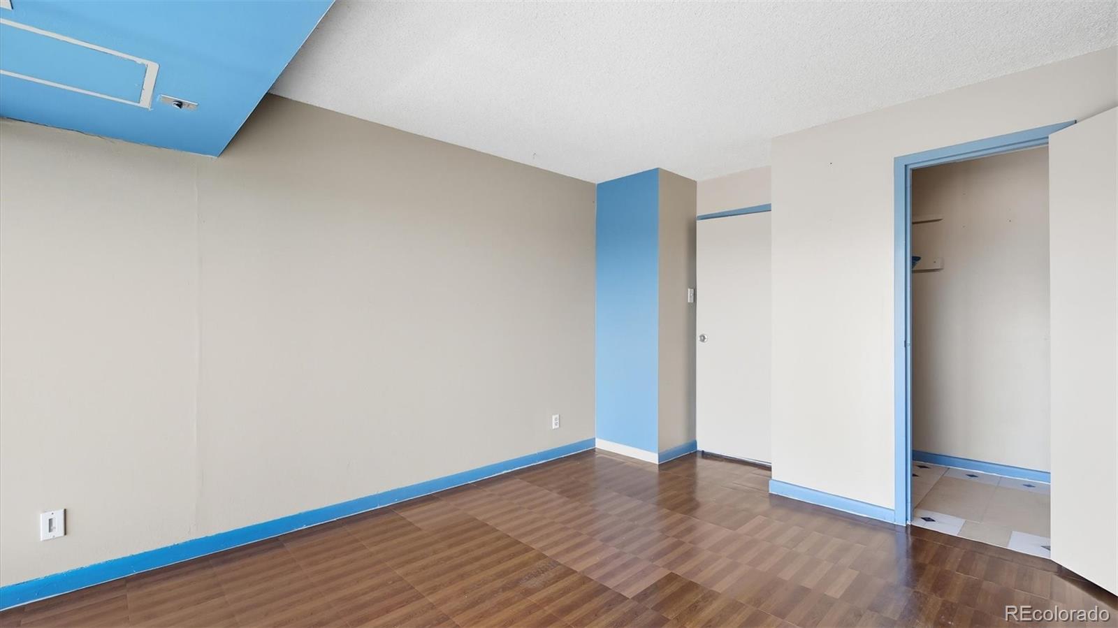 MLS Image #25 for 411  lakewood circle b709,colorado springs, Colorado