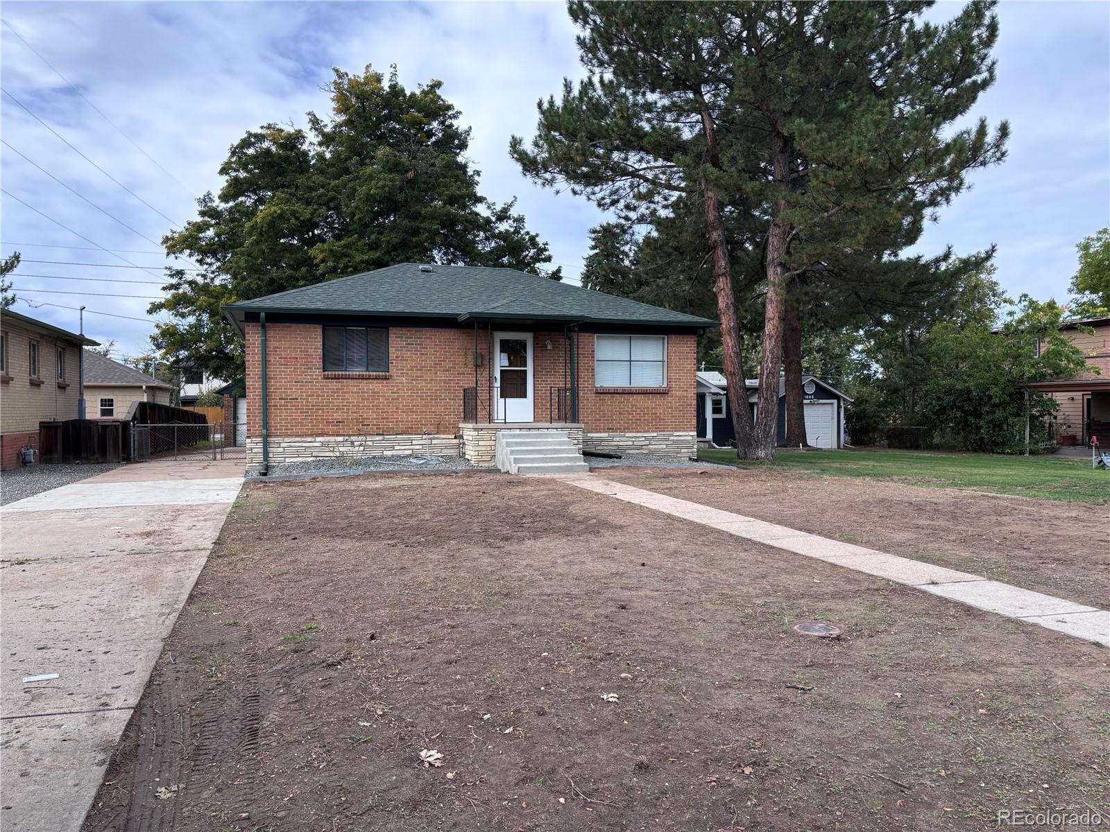 MLS Image #2 for 1875 s clayton street,denver, Colorado
