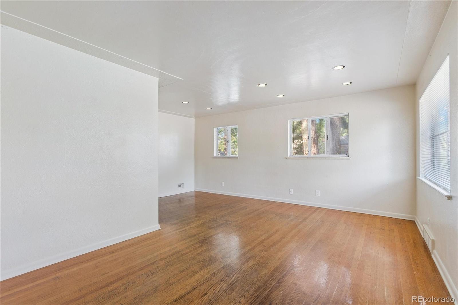 MLS Image #3 for 1875 s clayton street,denver, Colorado