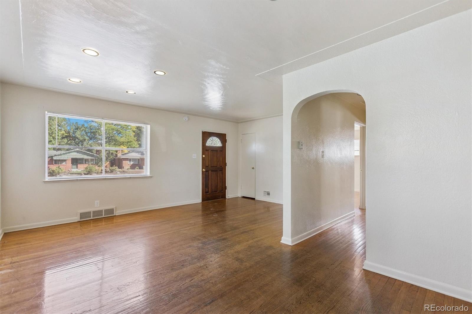 MLS Image #4 for 1875 s clayton street,denver, Colorado