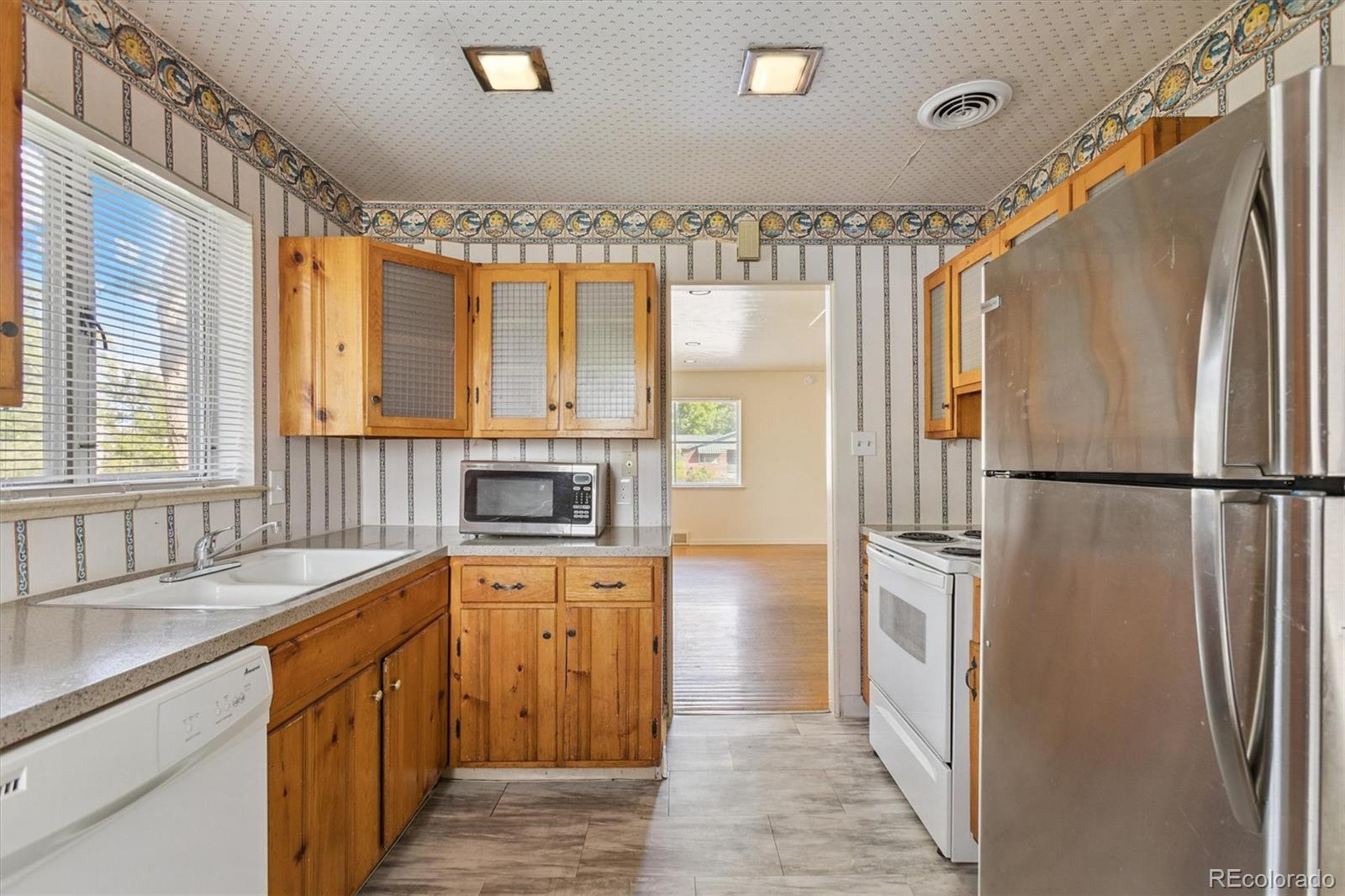 MLS Image #8 for 1875 s clayton street,denver, Colorado