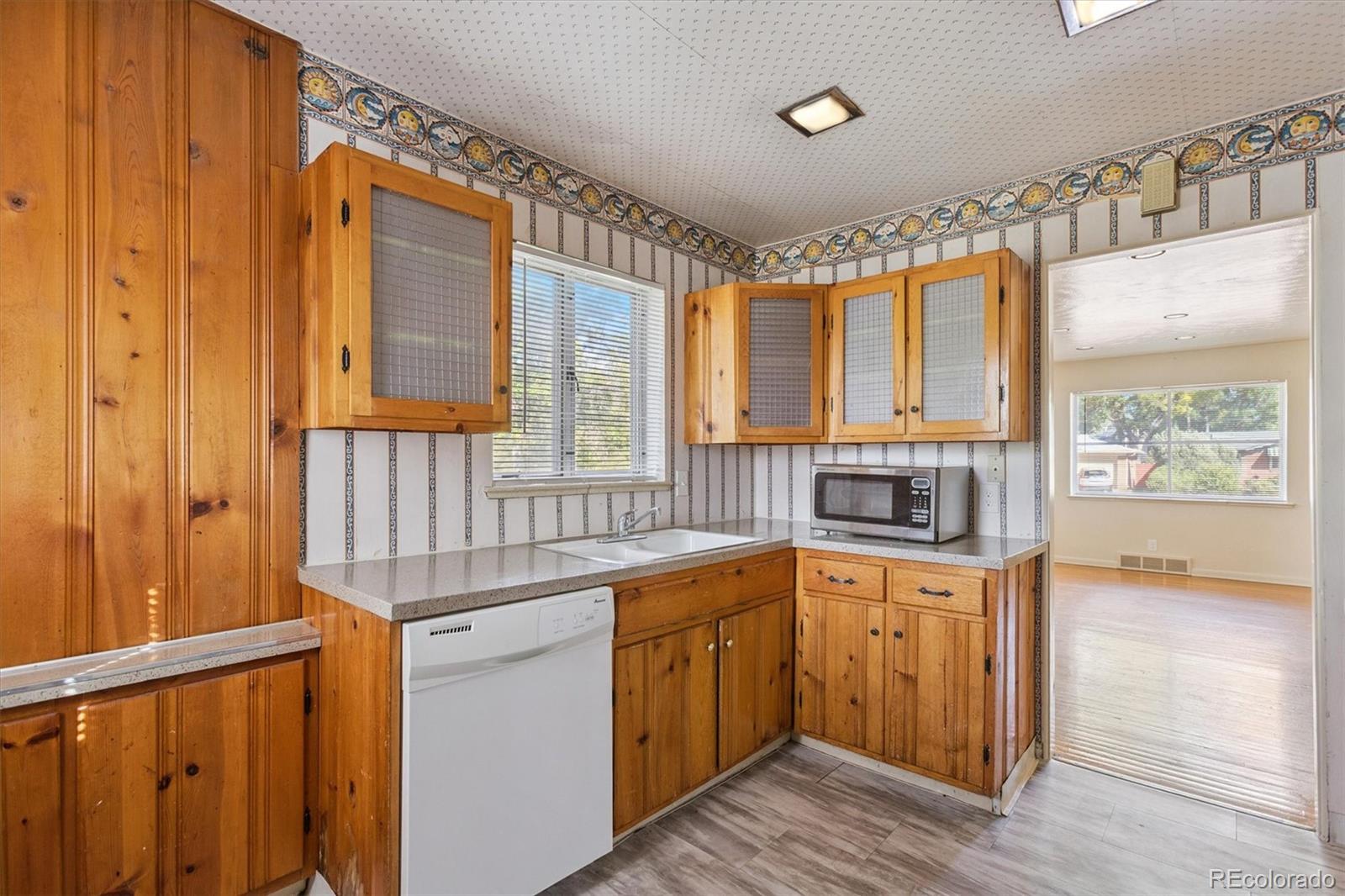 MLS Image #9 for 1875 s clayton street,denver, Colorado