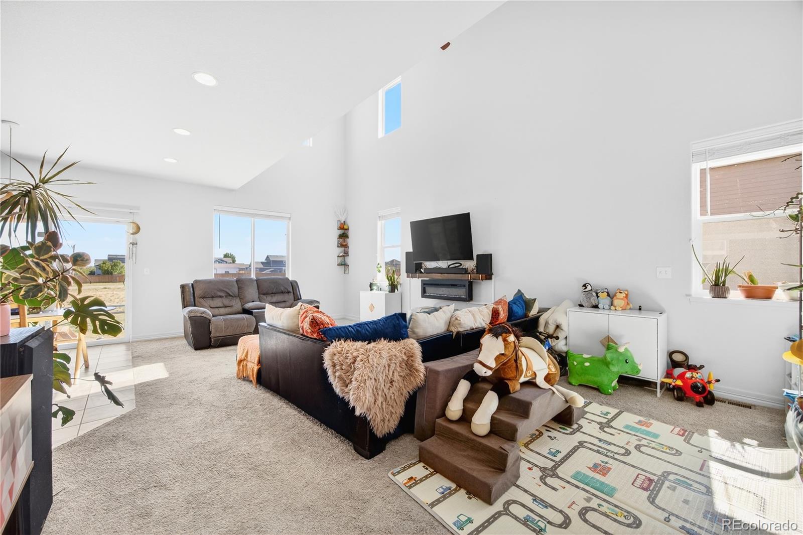 MLS Image #5 for 2274  adams lane,strasburg, Colorado