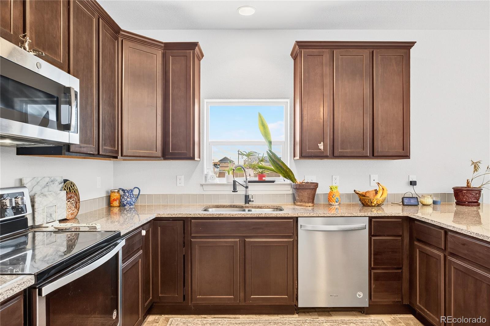 MLS Image #8 for 2274  adams lane,strasburg, Colorado