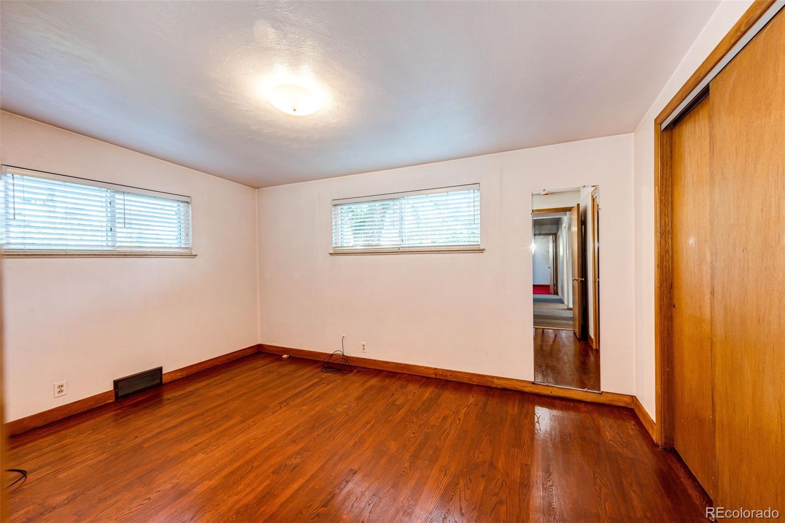 MLS Image #18 for 5380 s greenwood street,littleton, Colorado