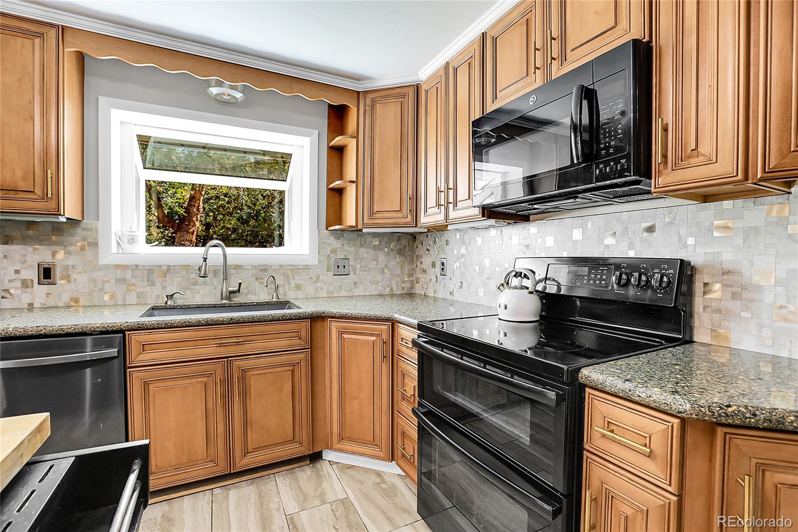 MLS Image #8 for 1120 s dover street,lakewood, Colorado