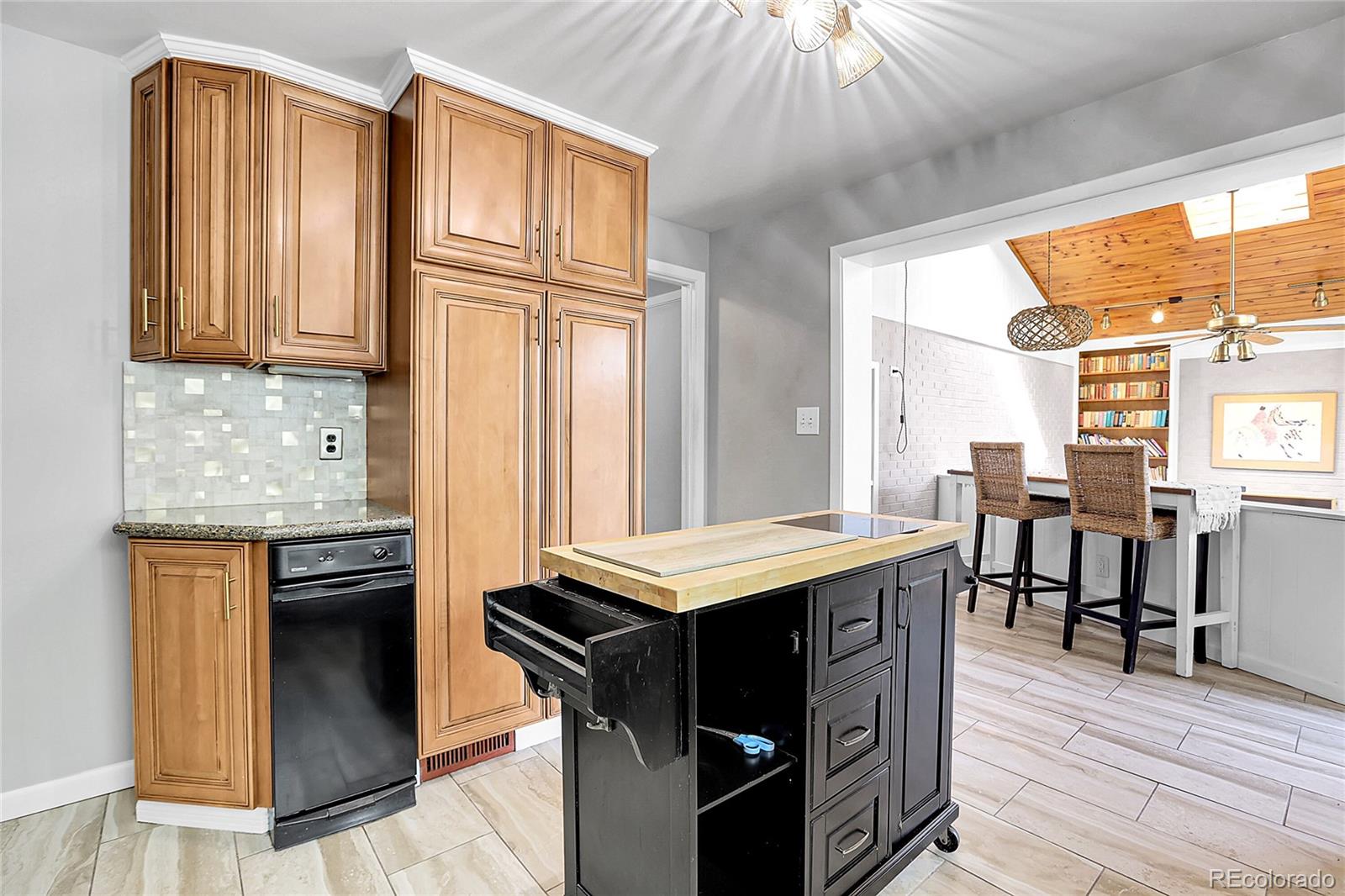 MLS Image #9 for 1120 s dover street,lakewood, Colorado
