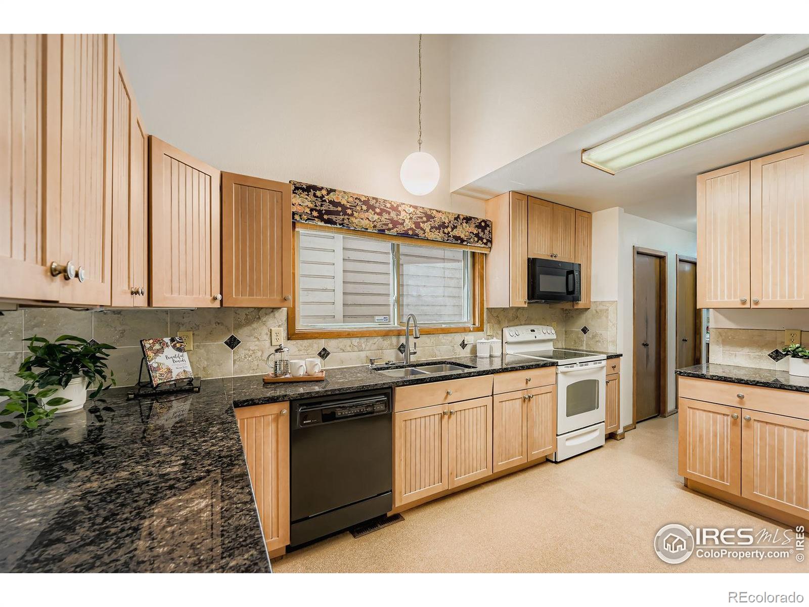 MLS Image #13 for 2736  winding trail place,boulder, Colorado