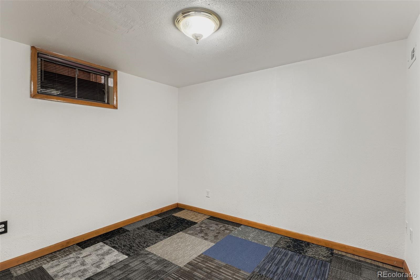 MLS Image #10 for 1591 s zuni street,denver, Colorado