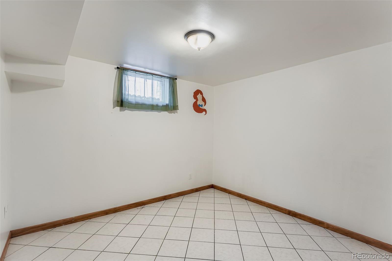 MLS Image #11 for 1591 s zuni street,denver, Colorado