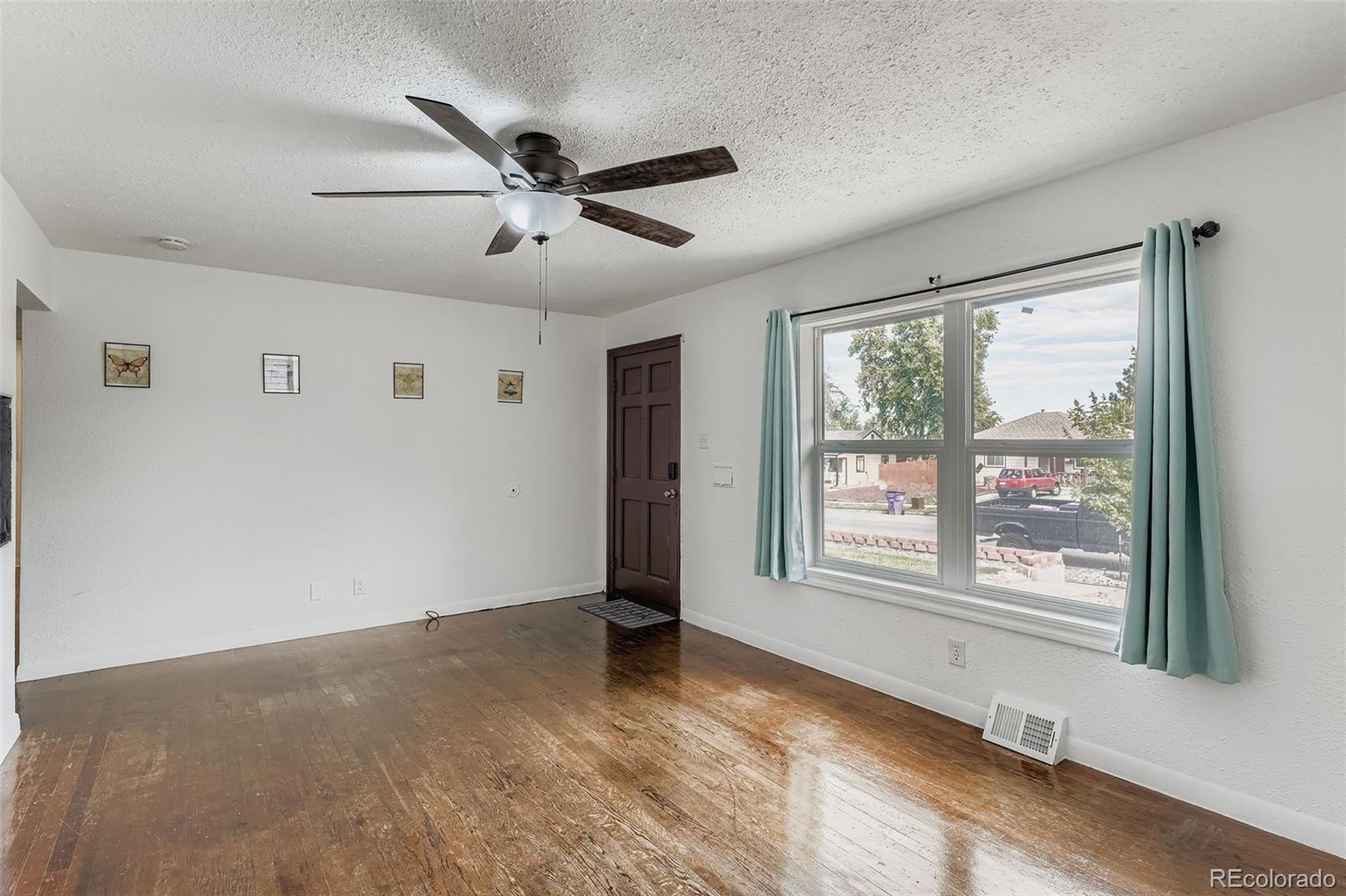 MLS Image #3 for 1591 s zuni street,denver, Colorado
