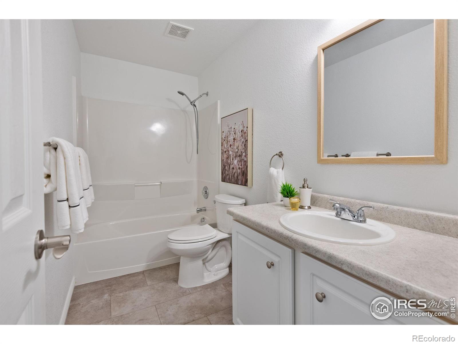 MLS Image #16 for 4063  don fox circle,loveland, Colorado