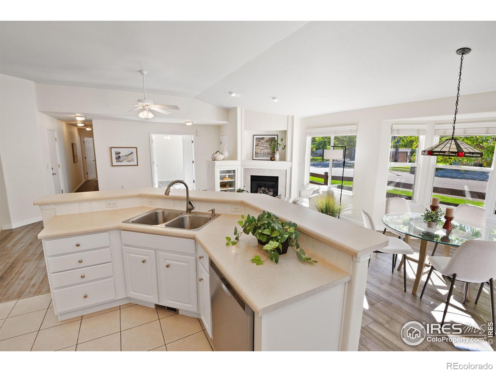 MLS Image #8 for 4063  don fox circle,loveland, Colorado