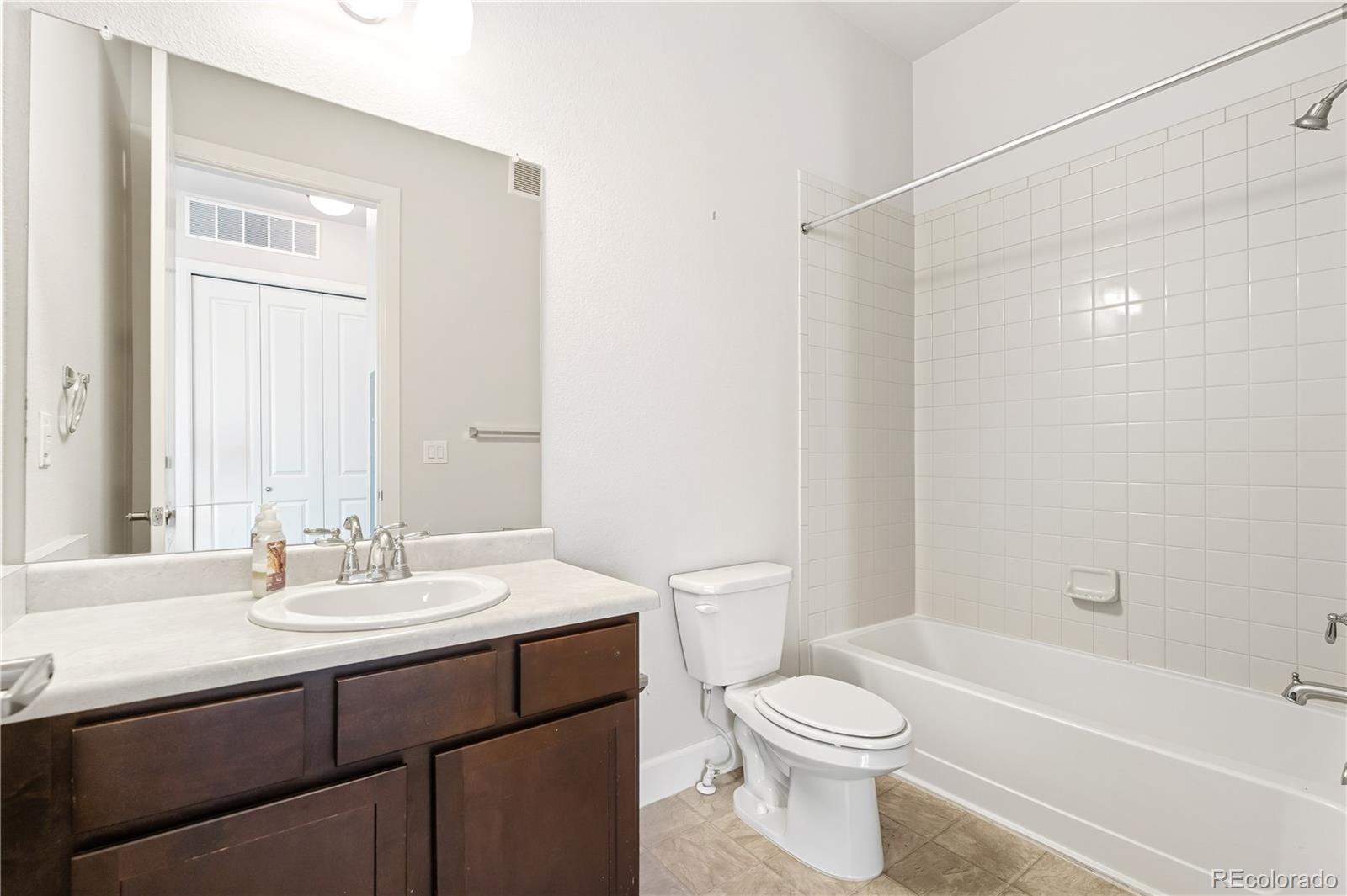 MLS Image #18 for 301  inverness way,englewood, Colorado
