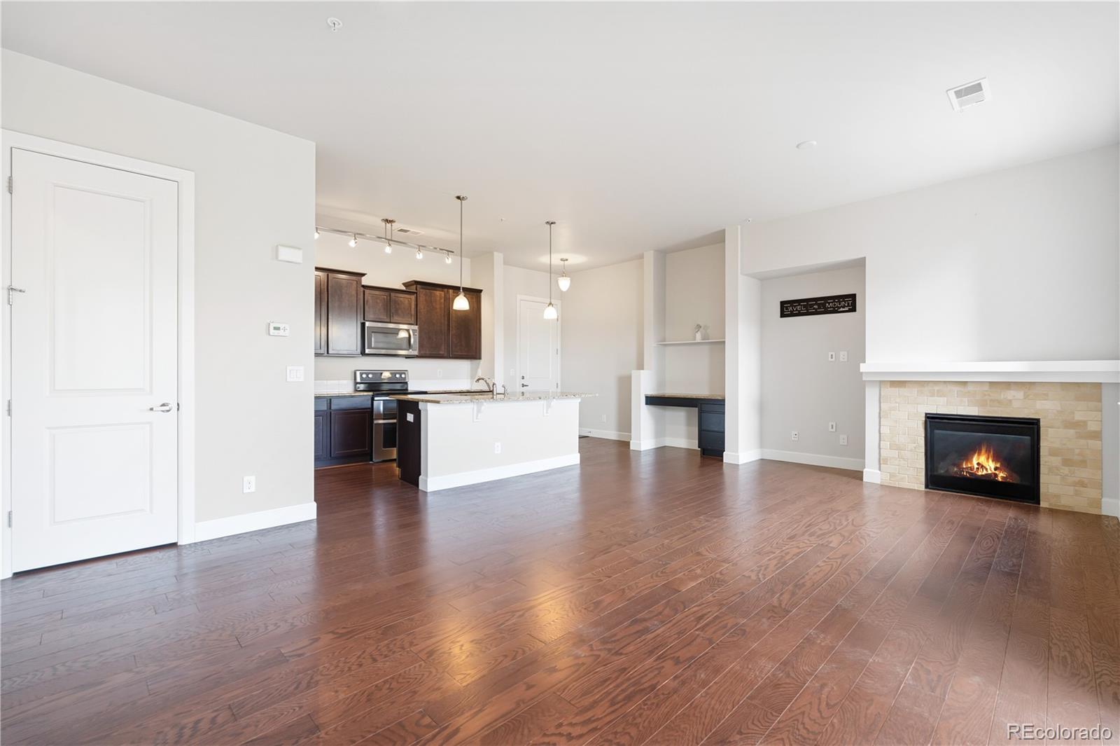 MLS Image #8 for 301  inverness way,englewood, Colorado