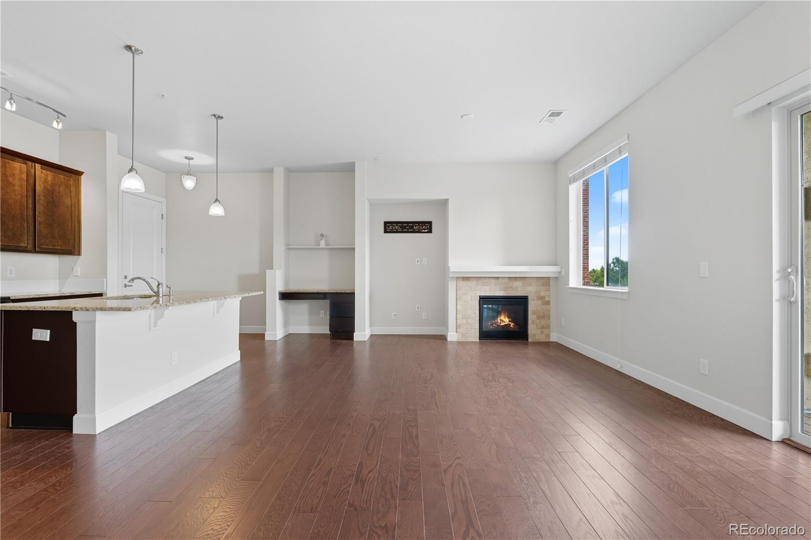 MLS Image #9 for 301  inverness way,englewood, Colorado