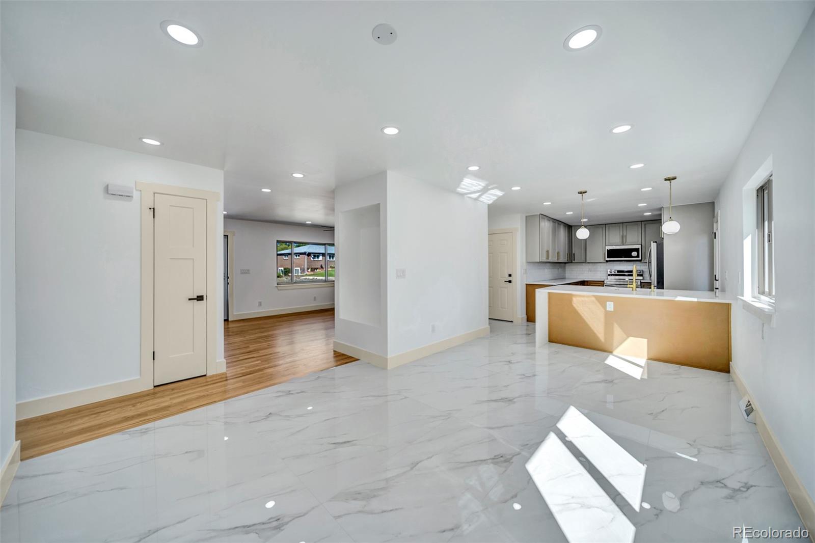 MLS Image #10 for 928 s swadley street,lakewood, Colorado
