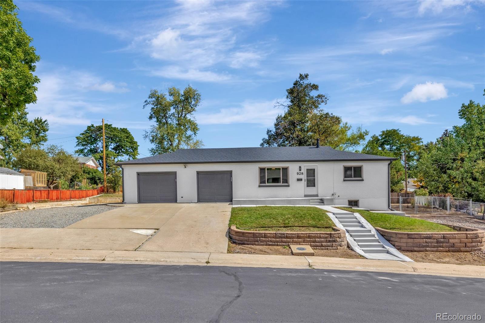MLS Image #2 for 928 s swadley street,lakewood, Colorado