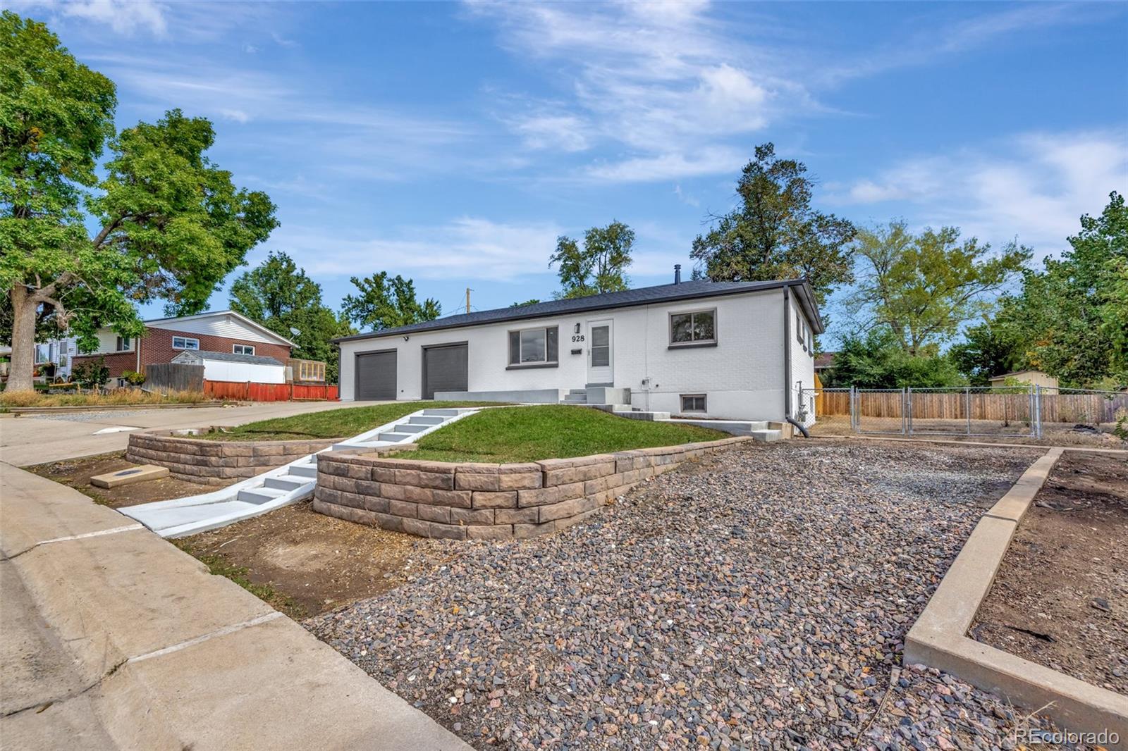 MLS Image #3 for 928 s swadley street,lakewood, Colorado