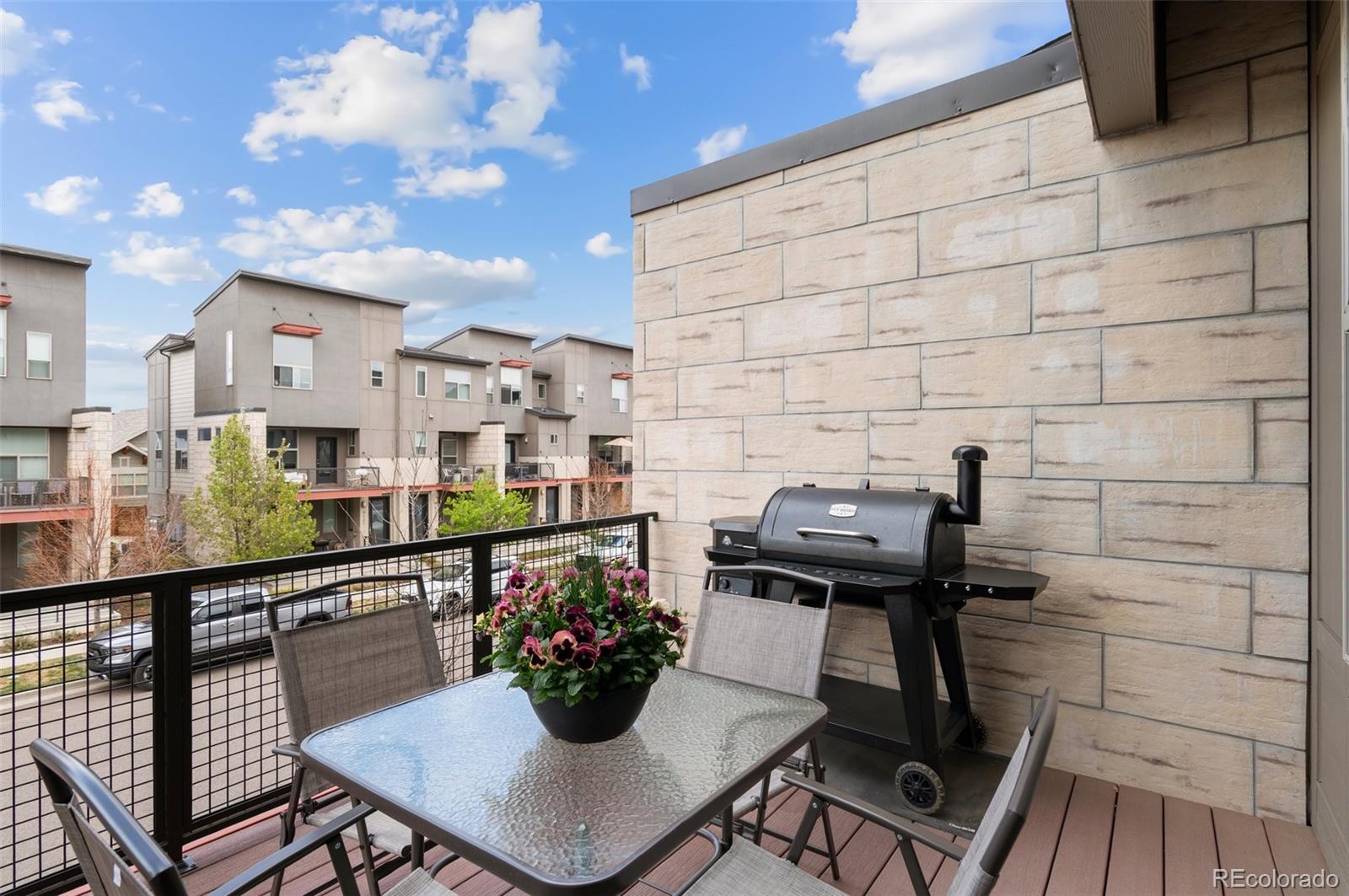 MLS Image #10 for 9110 e 52nd drive,denver, Colorado