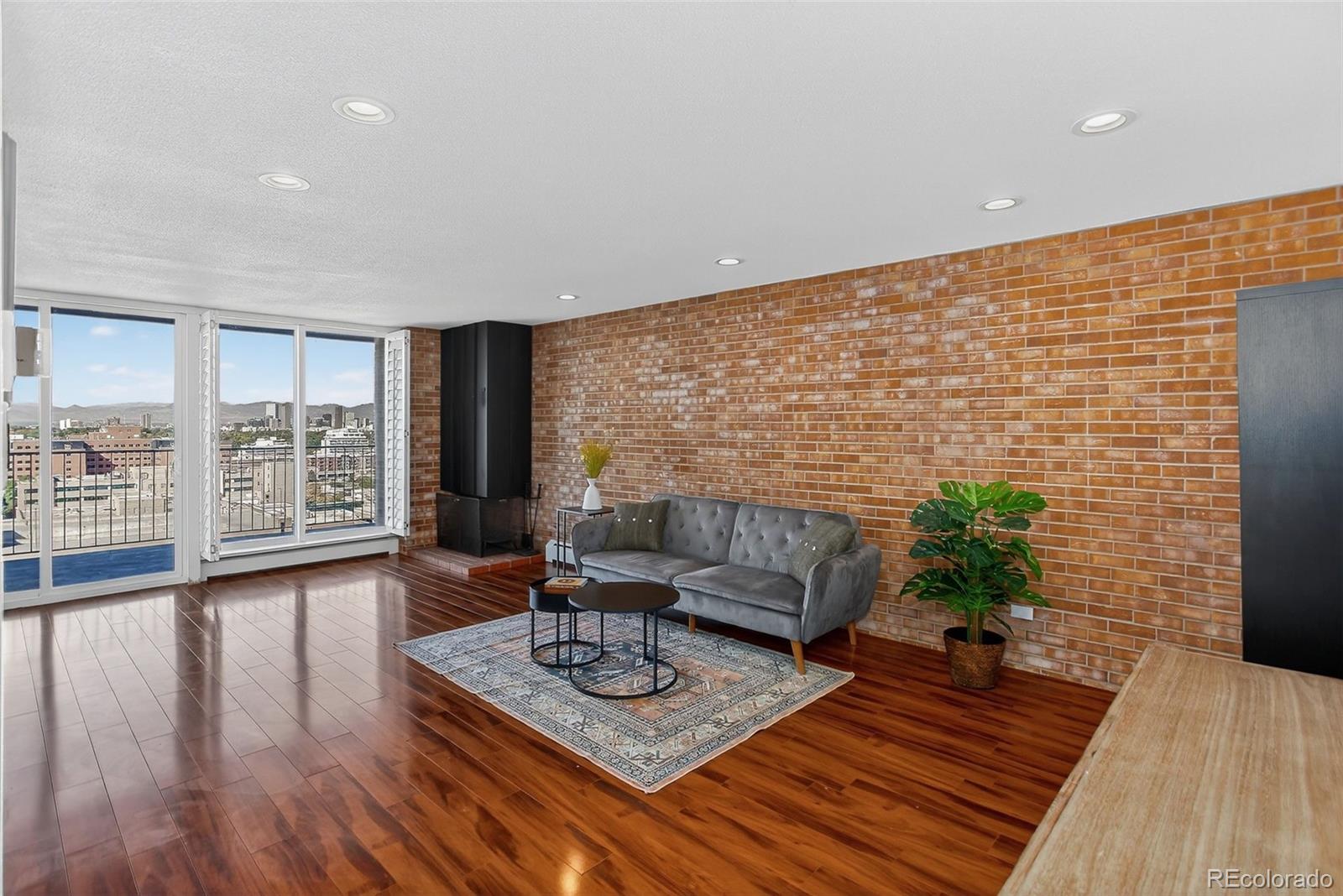 MLS Image #2 for 955  eudora street 1601,denver, Colorado
