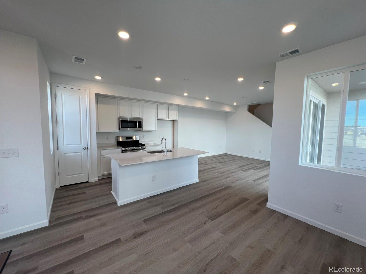 MLS Image #1 for 6649 n netherland street,aurora, Colorado