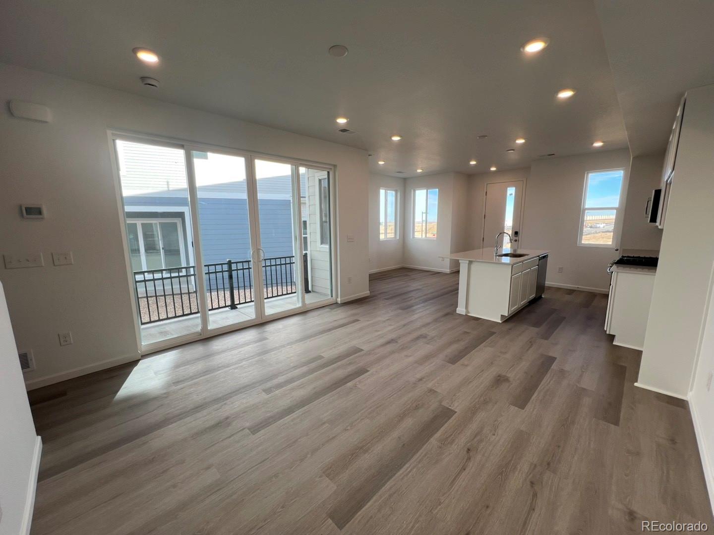 MLS Image #4 for 6649 n netherland street,aurora, Colorado