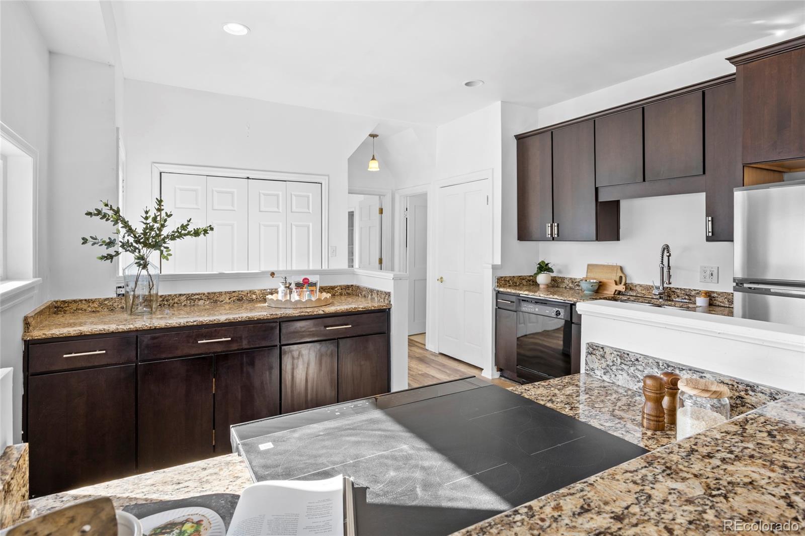 MLS Image #6 for 4405  perry street,denver, Colorado