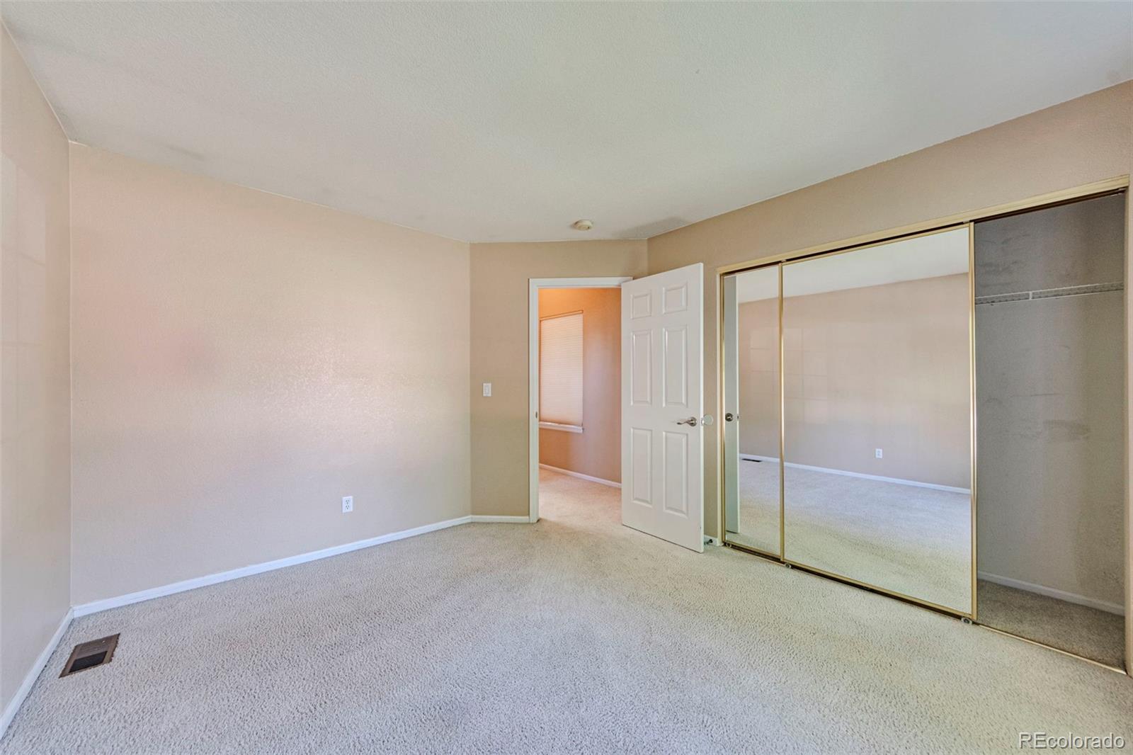 MLS Image #15 for 4731 s danube circle,aurora, Colorado